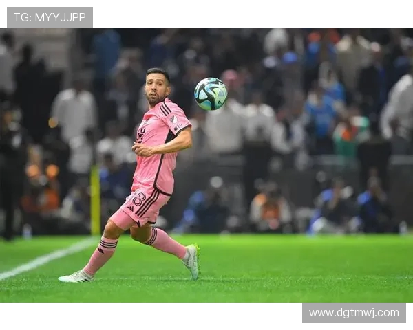 以利雅得新月为核心解析沙特阿拉伯足球崛起之路与未来发展潜力 以利雅得新月为核心解析沙特阿拉伯足球崛起之路与未来发展潜力